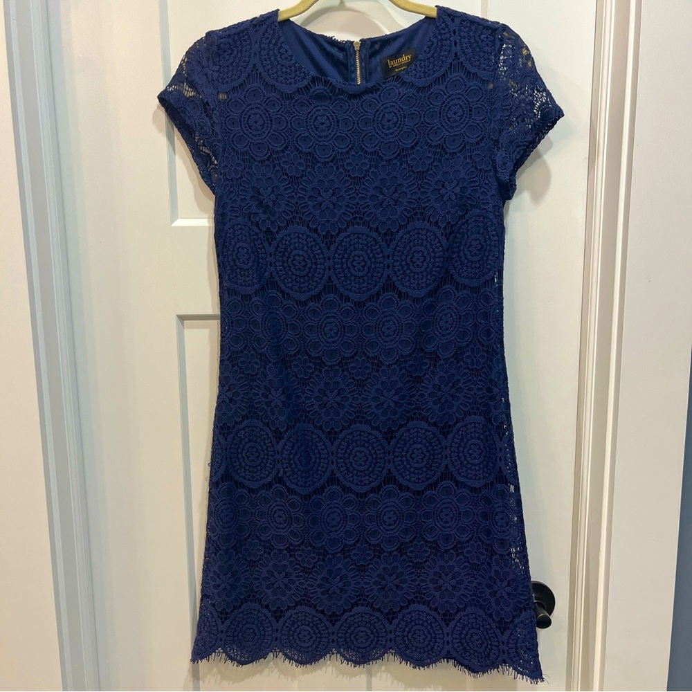 Laundry by Shelli Segal Women’s Size 2 Navy Blue‎ Lace Cap Sleeve Cocktail Dress